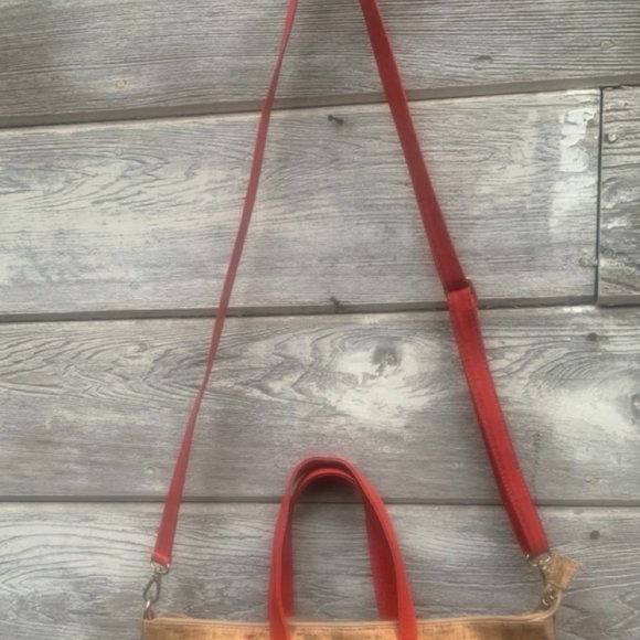 Cork Lane cork high-end, minimalist tote & shoulder bag with shiny red flecks - Picture 2 of 5